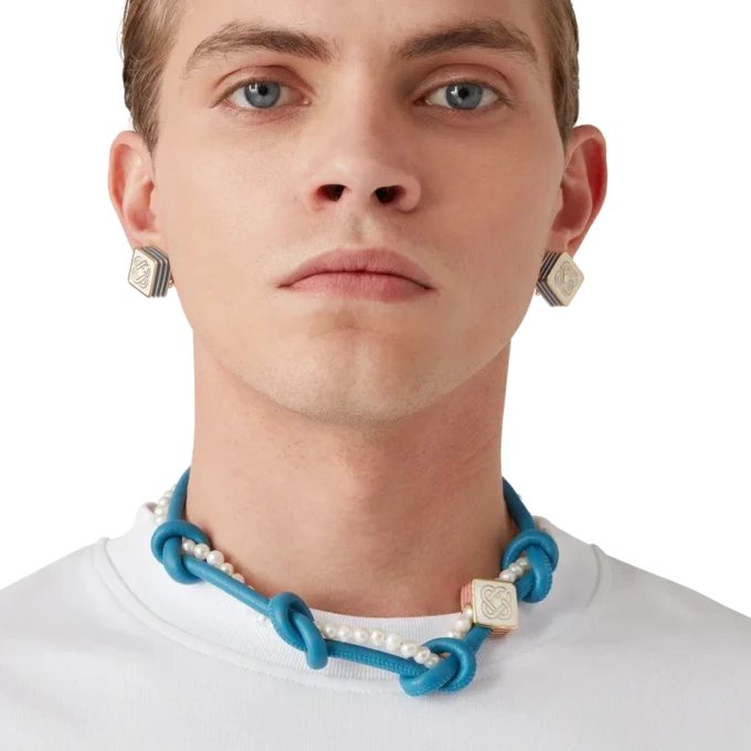 Blauwe geknoopte ketting Blauwe geknoopte ketting