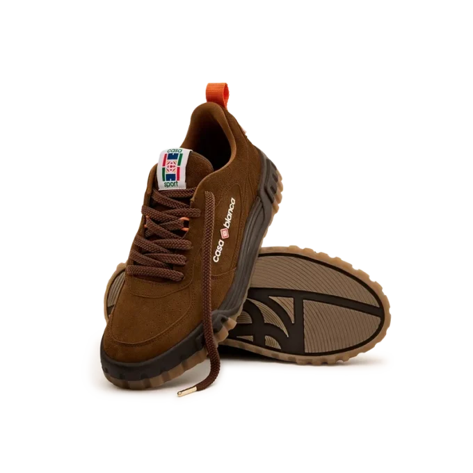 Bruine suède Court Sneaker voor dames Bruine suède Court Sneaker voor dames