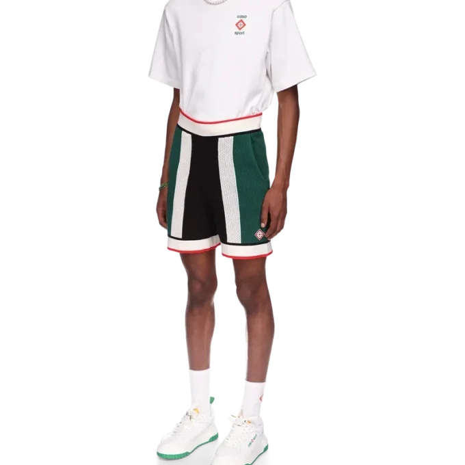 Gestreepte mesh-Shorts Gestreepte mesh-Shorts