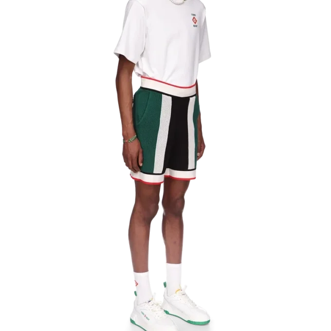 Gestreepte mesh-Shorts Gestreepte mesh-Shorts
