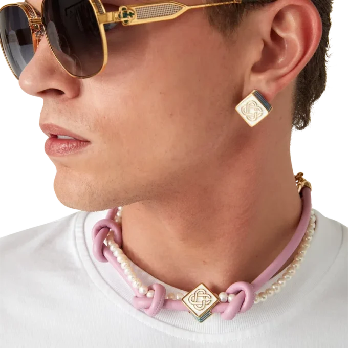 Roze geknoopte ketting Roze geknoopte ketting