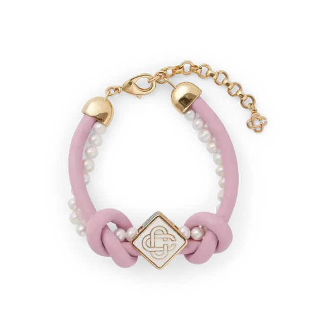 Roze geknoopte parelarmband Roze geknoopte parelarmband